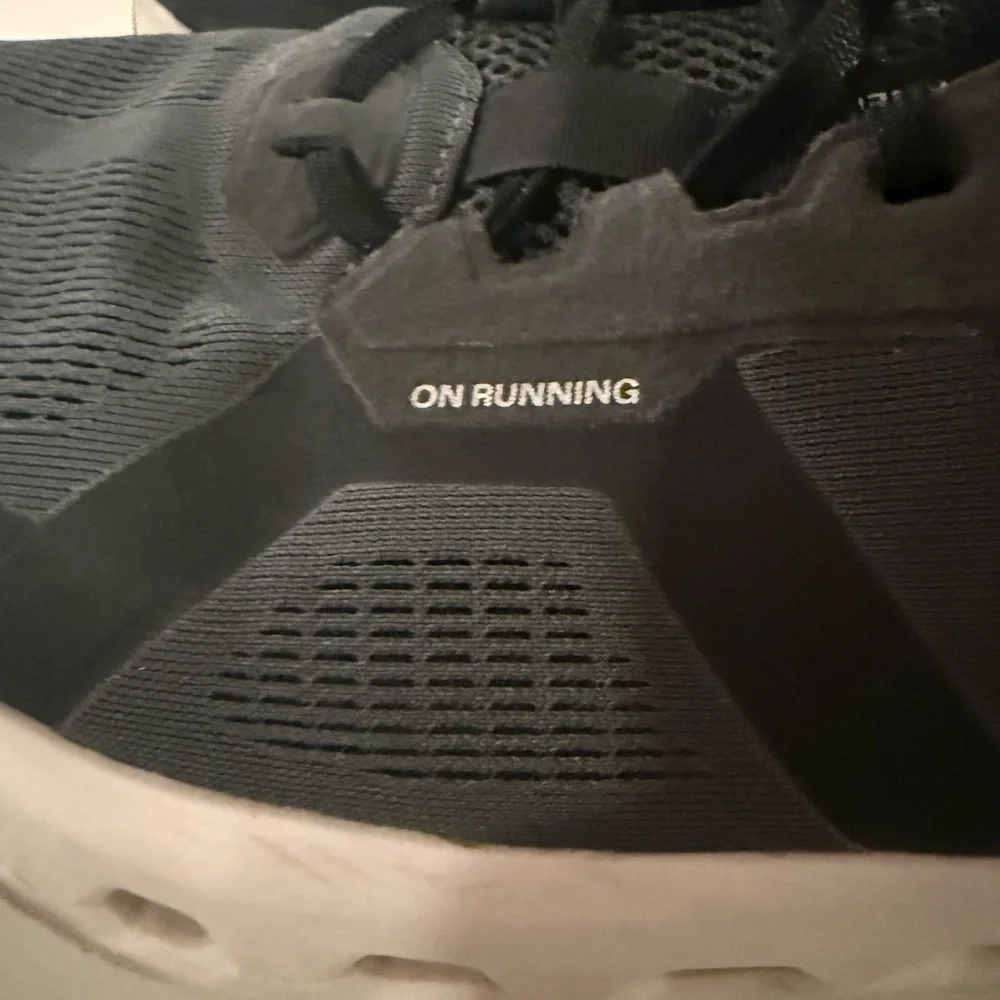On Men's Cloudrunner 2 running shoes in the Eclipse/Black Size US M13